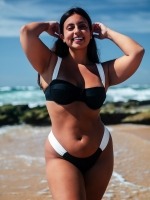 Free Society - Contrast Underwire Top in Black & White 3 Thumb
